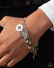 Load image into Gallery viewer, Paparazzi Sunset Sightings - January 2025 Fashion Fix Complete Set