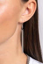 Load image into Gallery viewer, Paparazzi Heart Homage Black Necklace