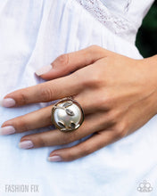 Load image into Gallery viewer, Paparazzi Glimpses of Malibu - June 2025 Fashion Fix Complete Set