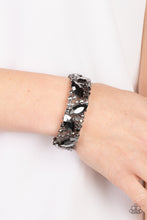 Load image into Gallery viewer, Paparazzi Full Body Chills Black Bracelet