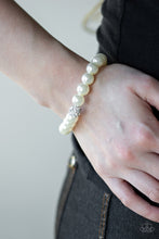 Load image into Gallery viewer, Paparazzi Posh Boss Necklace and POSHing Your Luck Bracelet Set