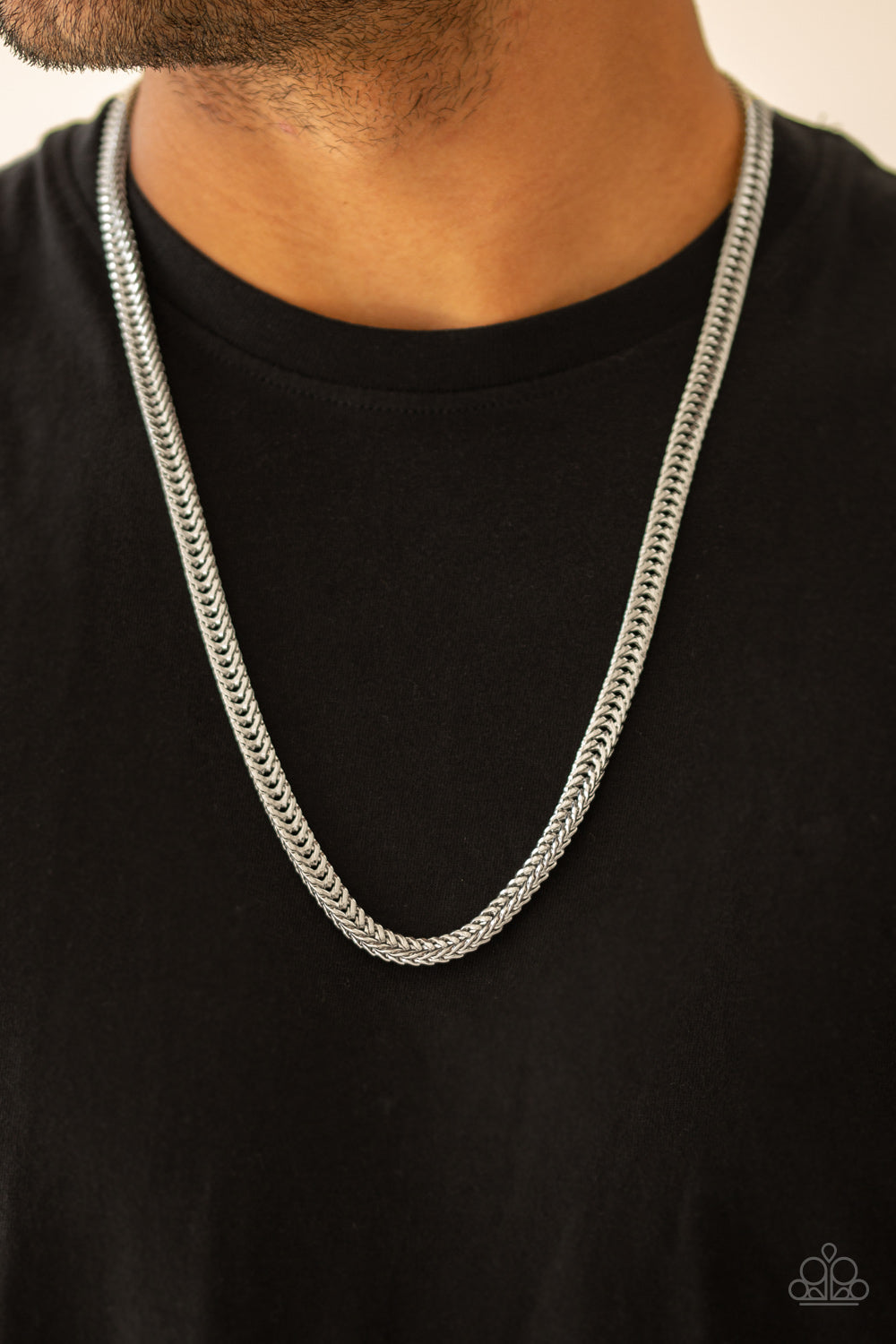 Paparazzi Knockout King Silver Necklace