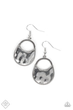 Load image into Gallery viewer, Paparazzi Rio Rancho Relic Silver Earrings
