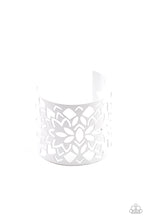 Load image into Gallery viewer, Paparazzi Hacienda Hotspot White Bracelet
